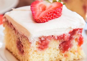 Strawberry Poke Cake 