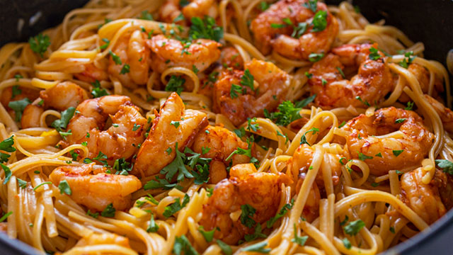 One-Pot Smoky Shrimp Linguine